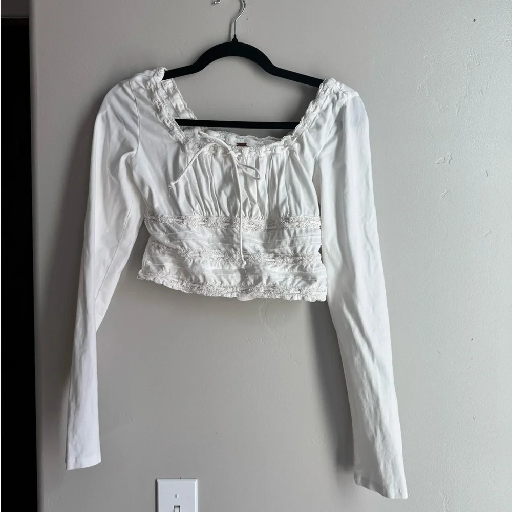 Free People White Boho Peasant Top Lace Trim Long Sleeve Crop Blouse Romantic S